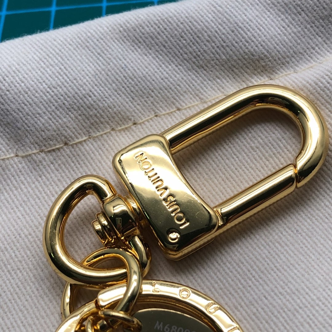 Luxina Solid Keychain pre order