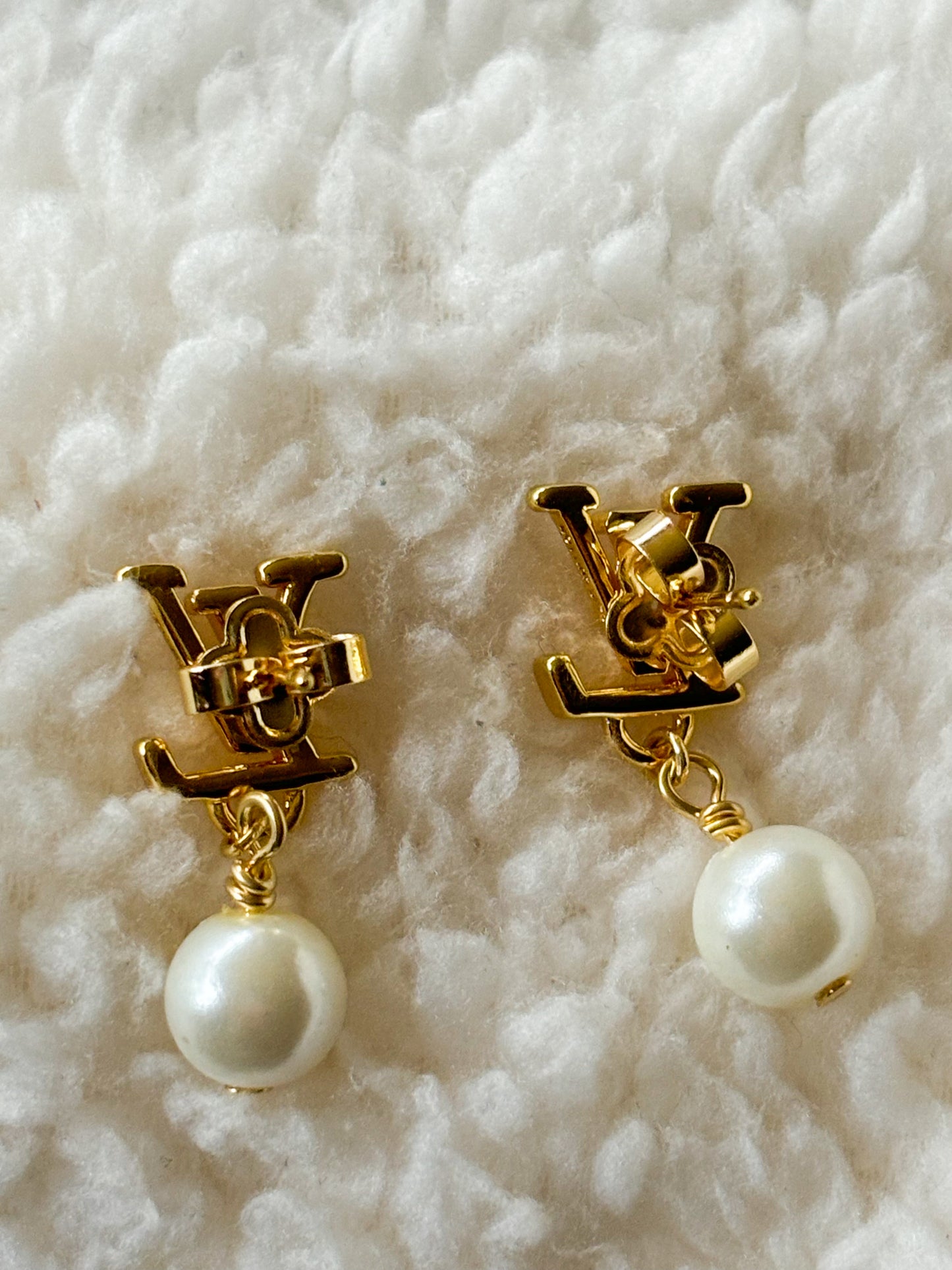 Luxina Pearl Studs