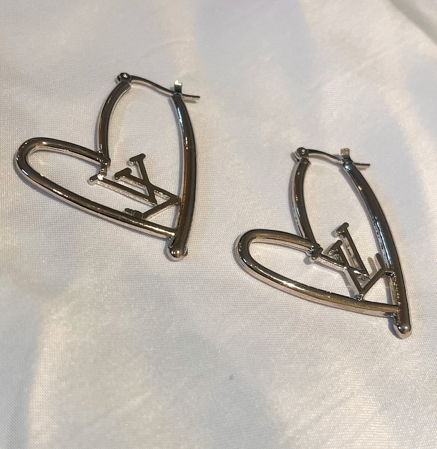 Luxina Heart Hoops