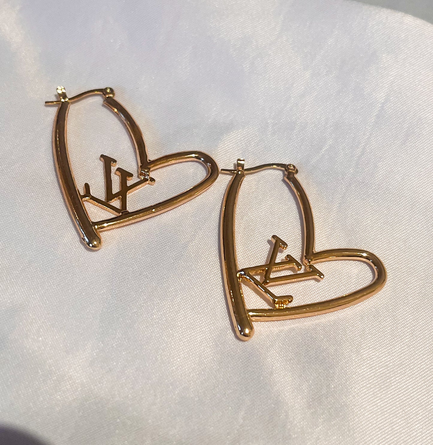 Luxina Heart Hoops